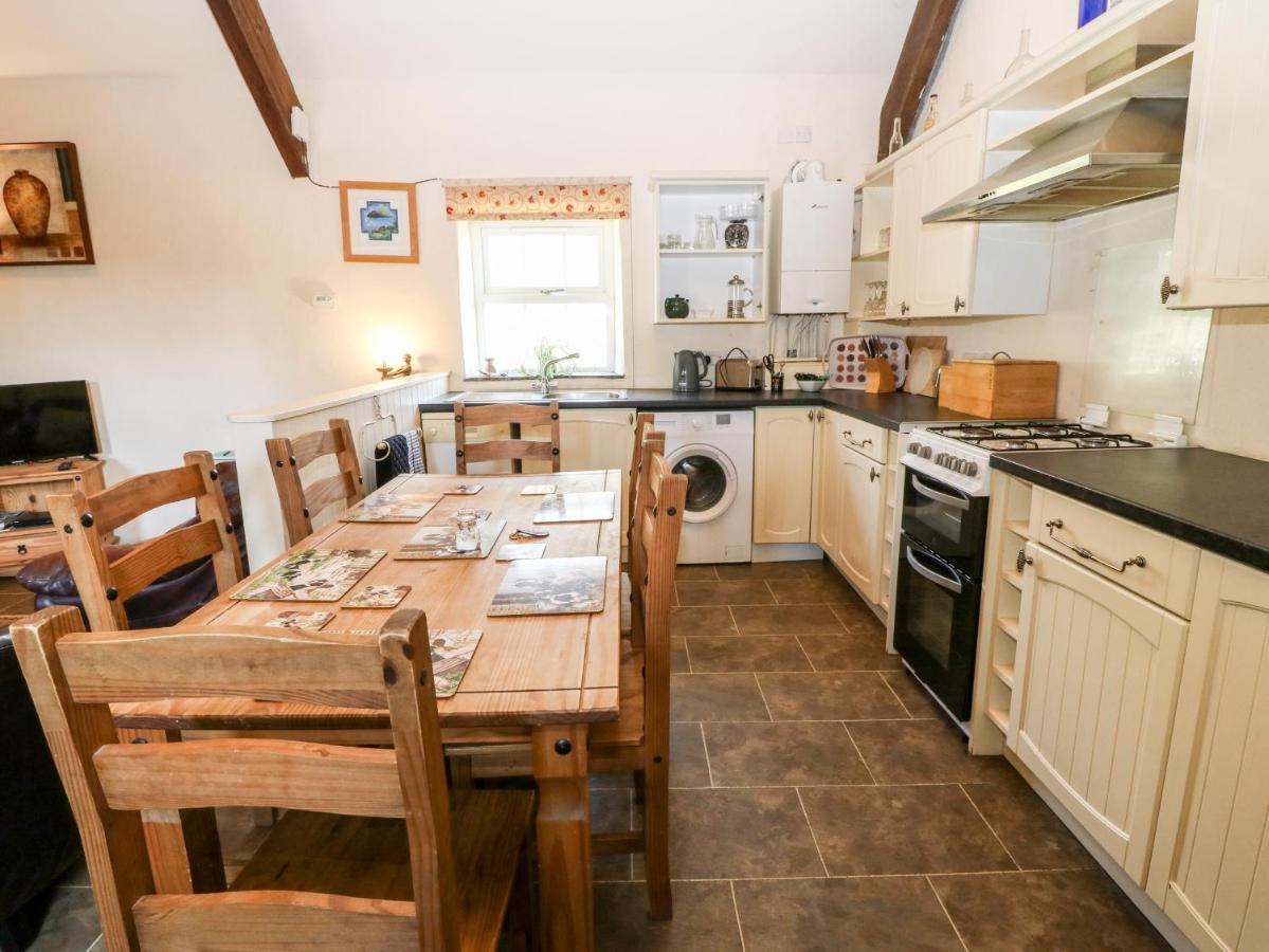 Bwthyn Y Dderwen Oak Cottage Llannor Exterior photo